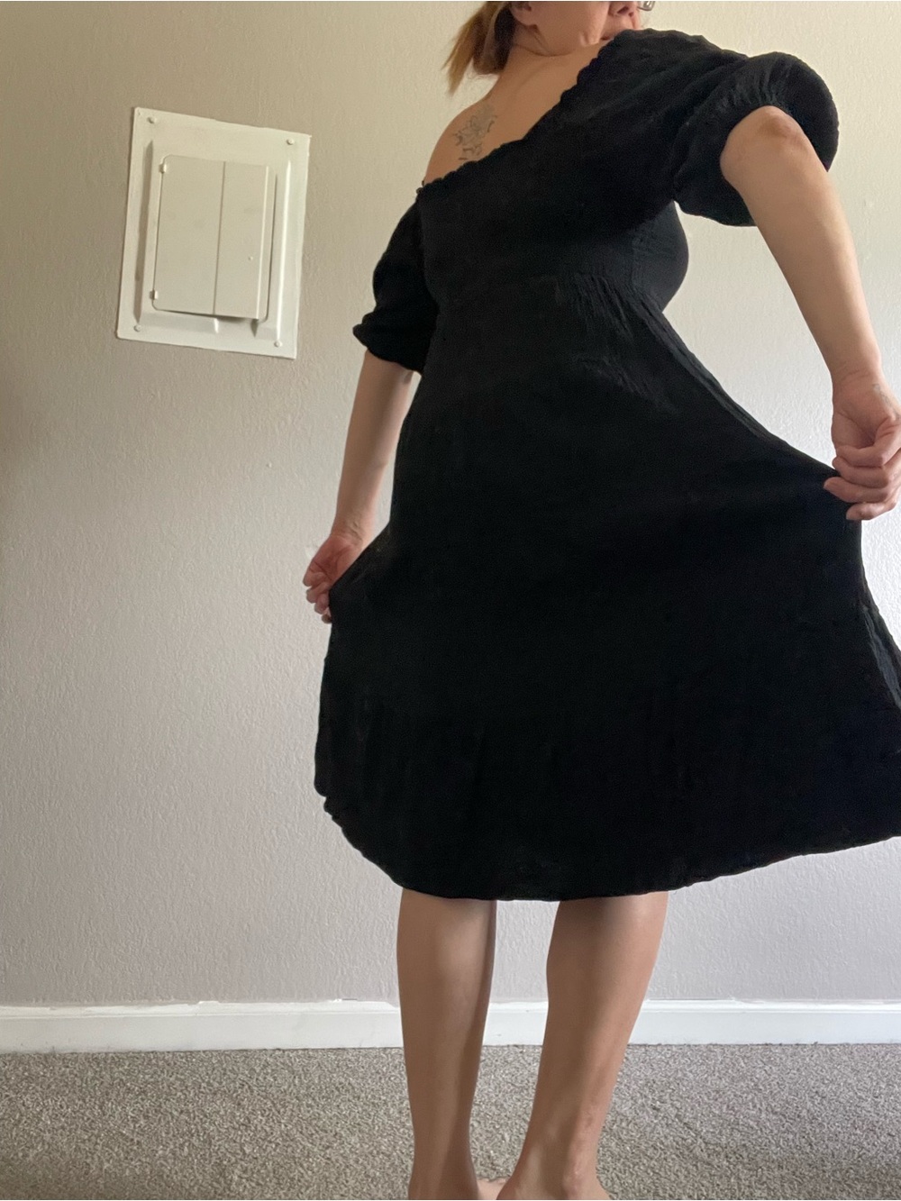 Black Puff Sleeve Midi Dress - Brand: